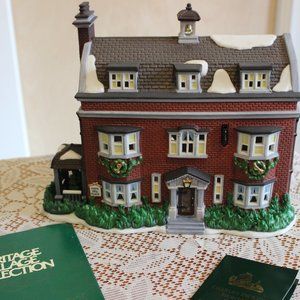 Dickens village series "Gad's Hill Place" 6th edition 1997